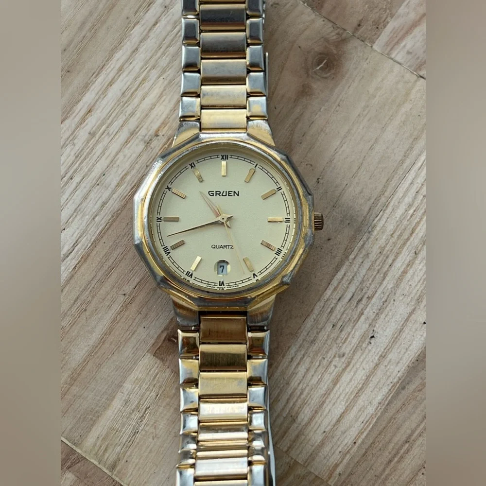Gruen Vintage Men’s Watch Gold-Tone Dial Bracelet Hands Markers Date Window